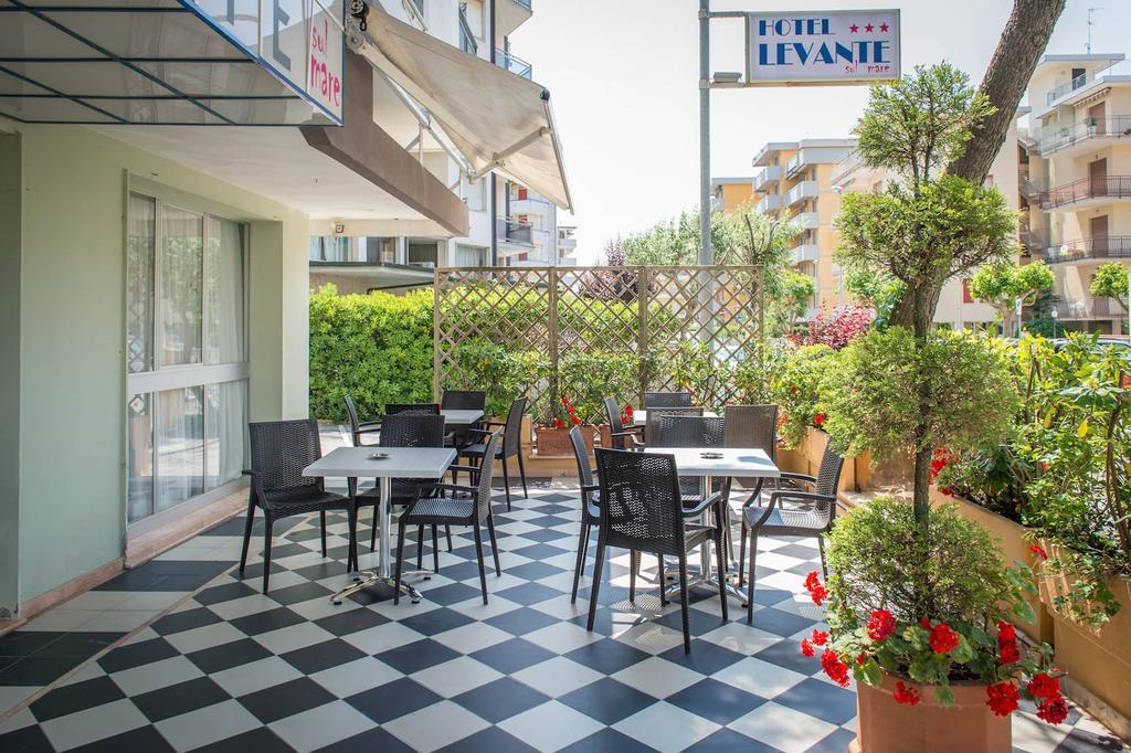 Hotel Levante Sul Mare Lido Di Savio Buitenkant foto