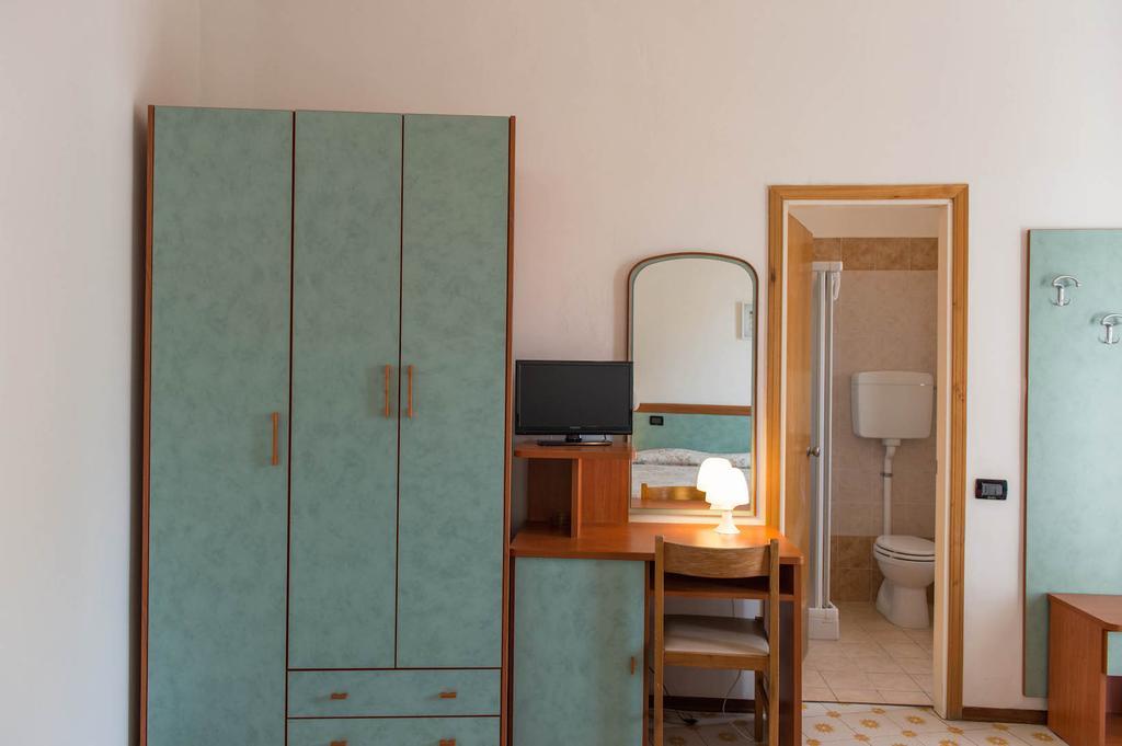 Hotel Levante Sul Mare Lido Di Savio Buitenkant foto