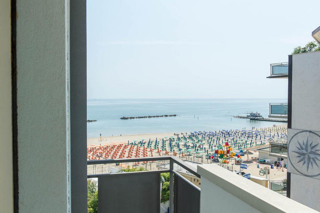 Hotel Levante Sul Mare Lido Di Savio Buitenkant foto