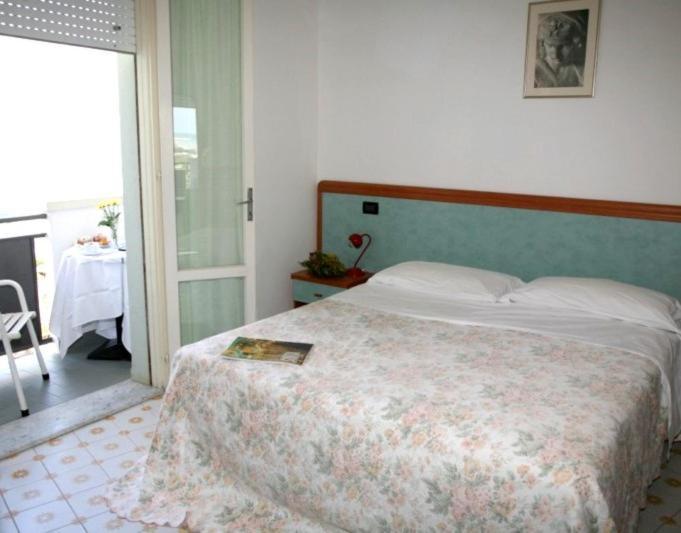 Hotel Levante Sul Mare Lido Di Savio Buitenkant foto